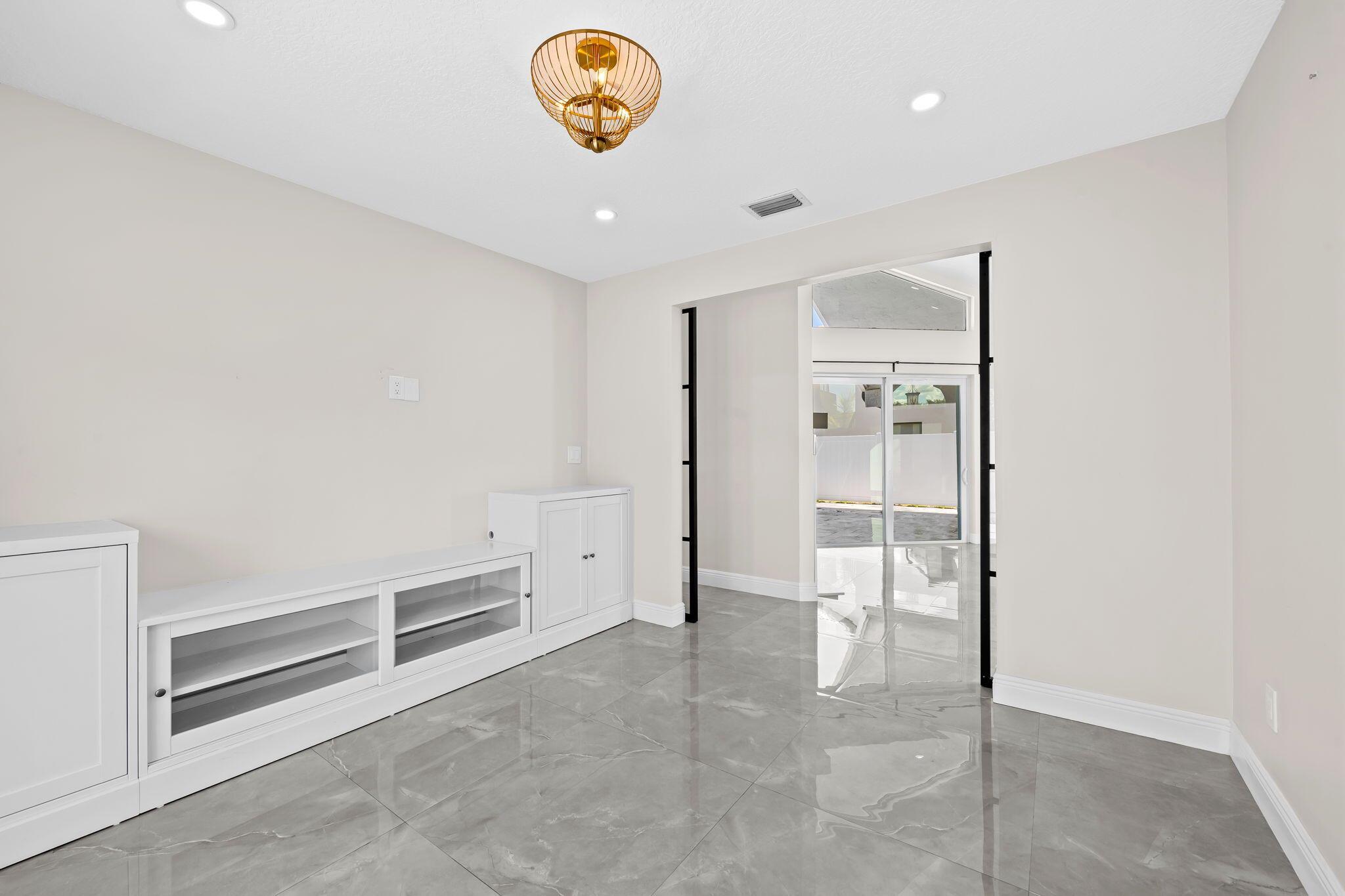 L'ERMITAGE OF BOCA - Residential