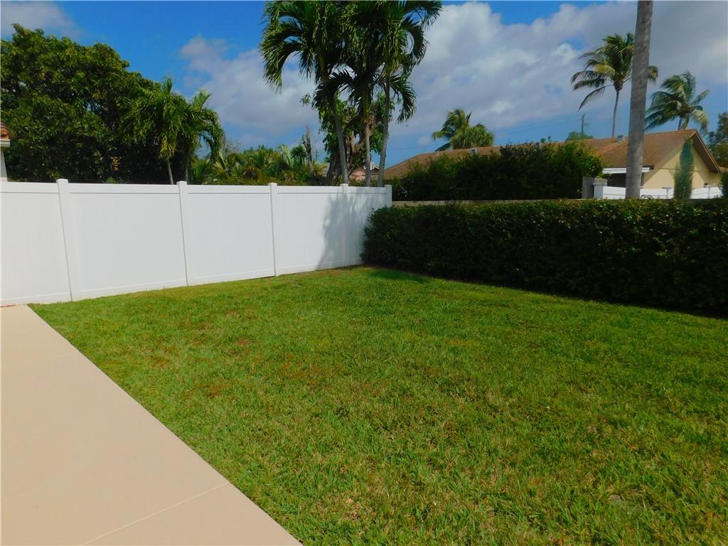 HAMMOCKS AT RIVERGLEN - Residential