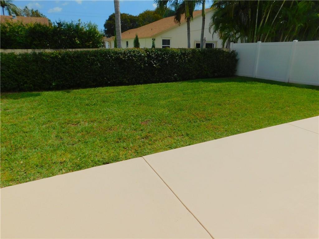 HAMMOCKS AT RIVERGLEN - Residential