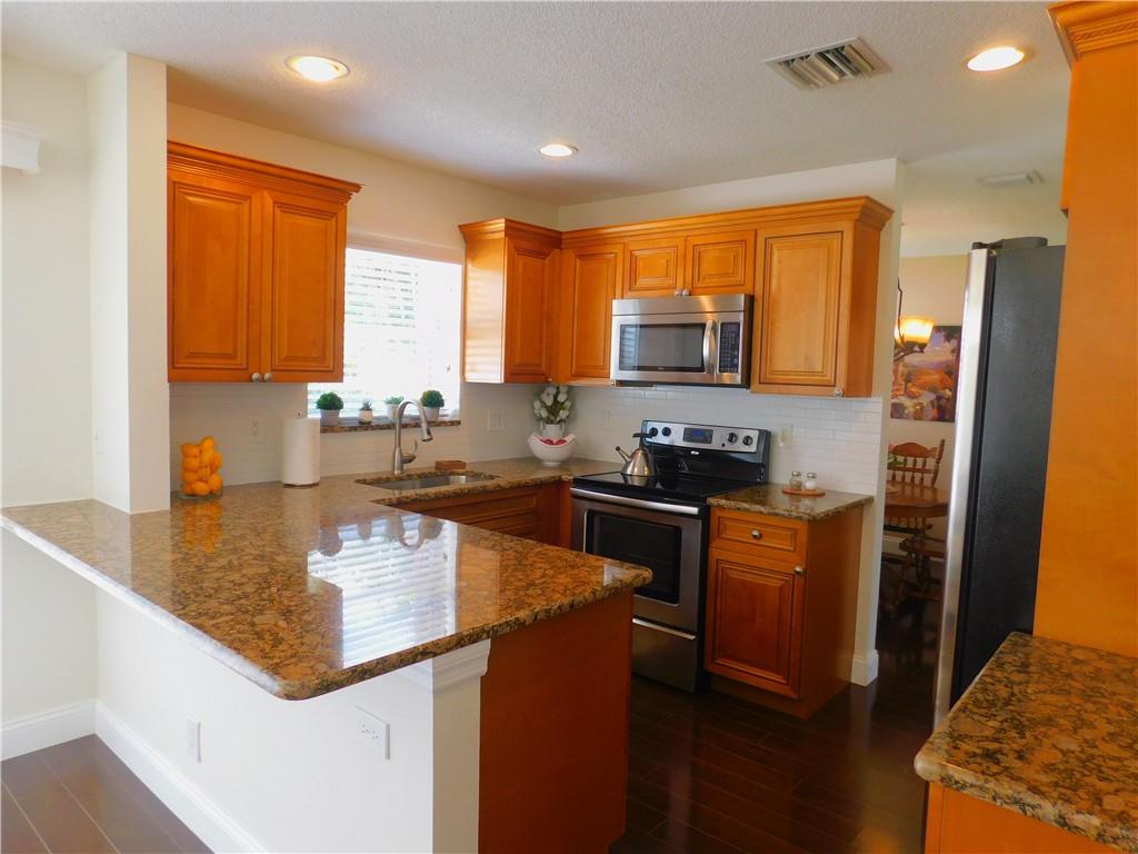 HAMMOCKS AT RIVERGLEN - Residential