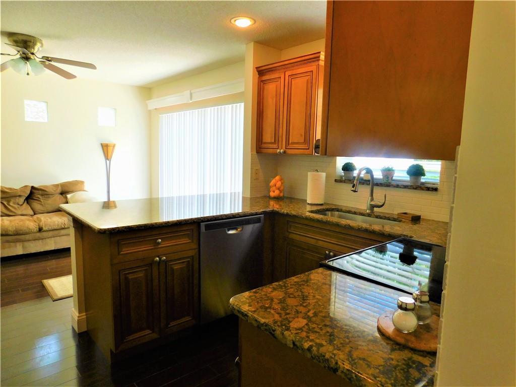 HAMMOCKS AT RIVERGLEN - Residential