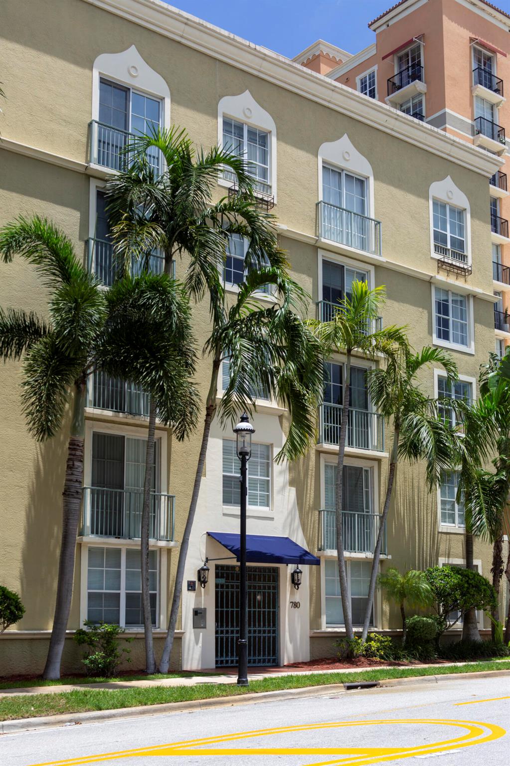 COURTYARDS IN CITYPLACE C - Residential Lease