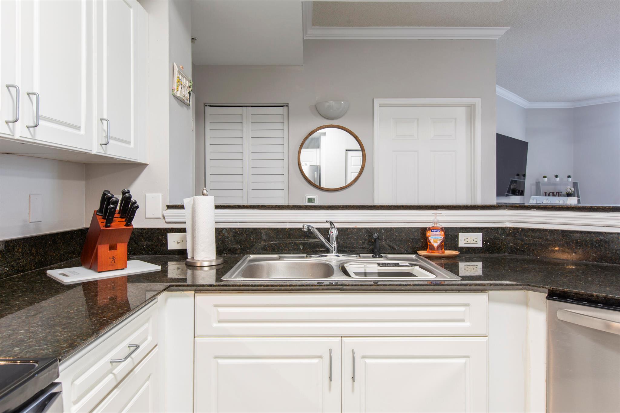 COURTYARDS IN CITYPLACE C - Residential Lease