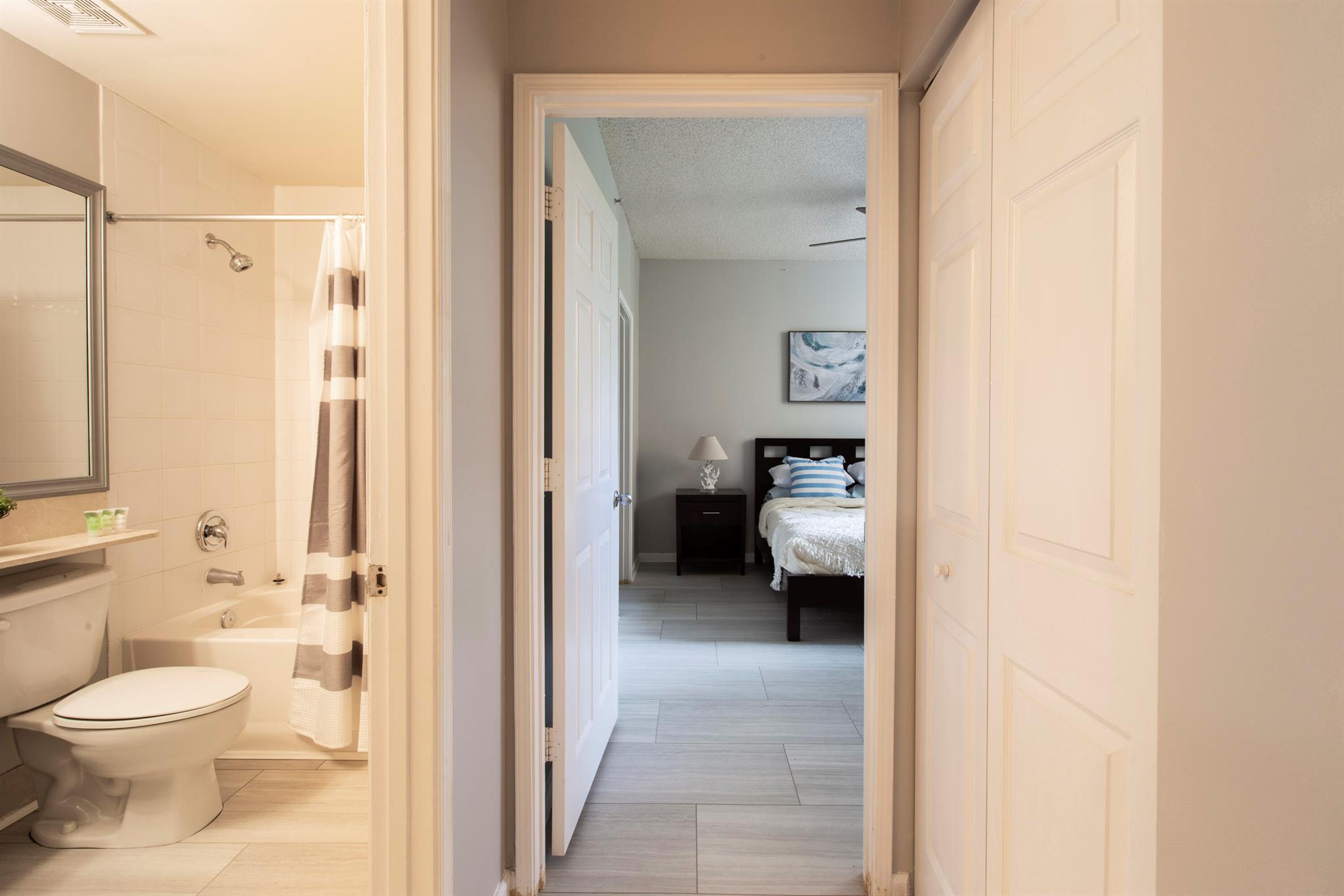 COURTYARDS IN CITYPLACE C - Residential Lease