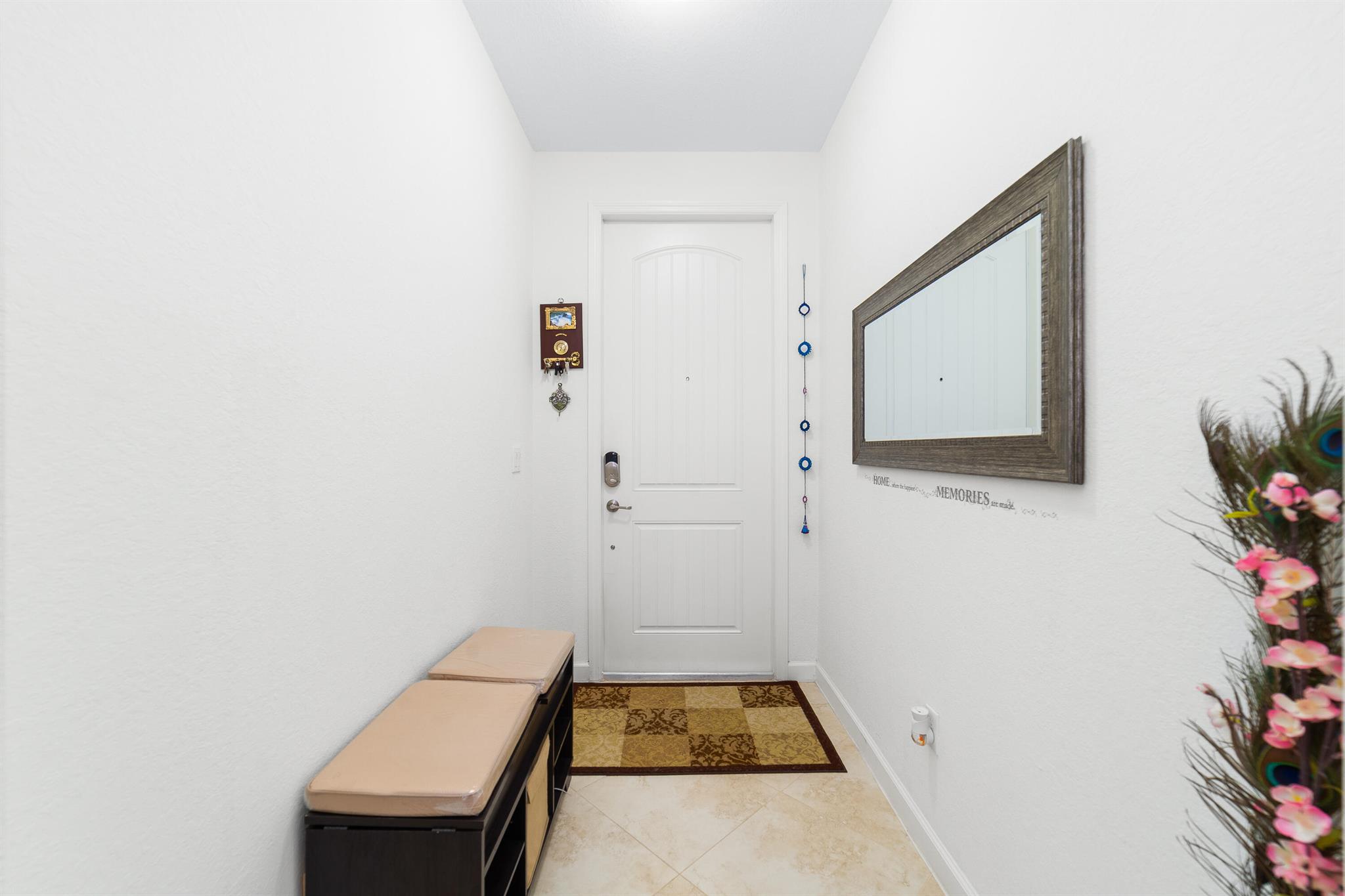 8416 Lakeview Trail