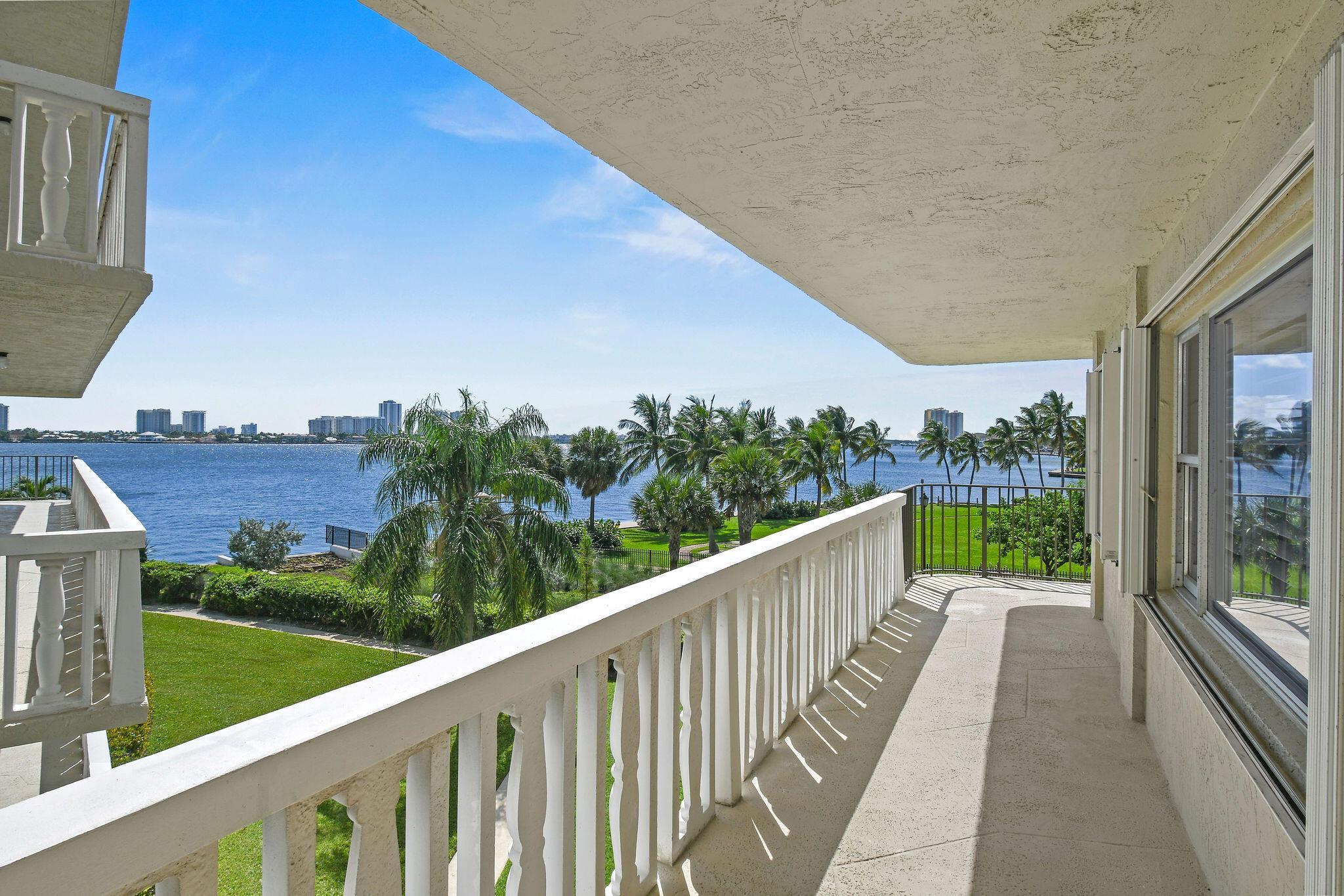 LAKE HARBOUR TOWERS CONDO - Residential