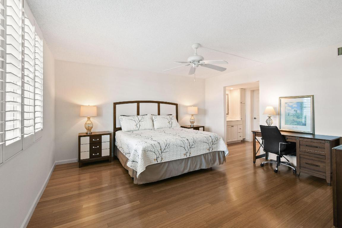 LAKE HARBOUR TOWERS CONDO - Residential