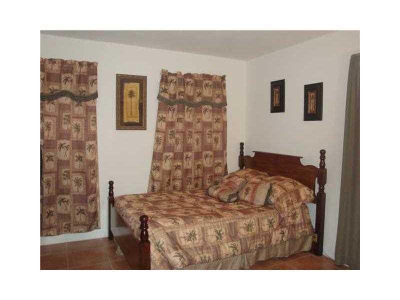 COURTYARD AT JACARANDA CO - Residential Lease