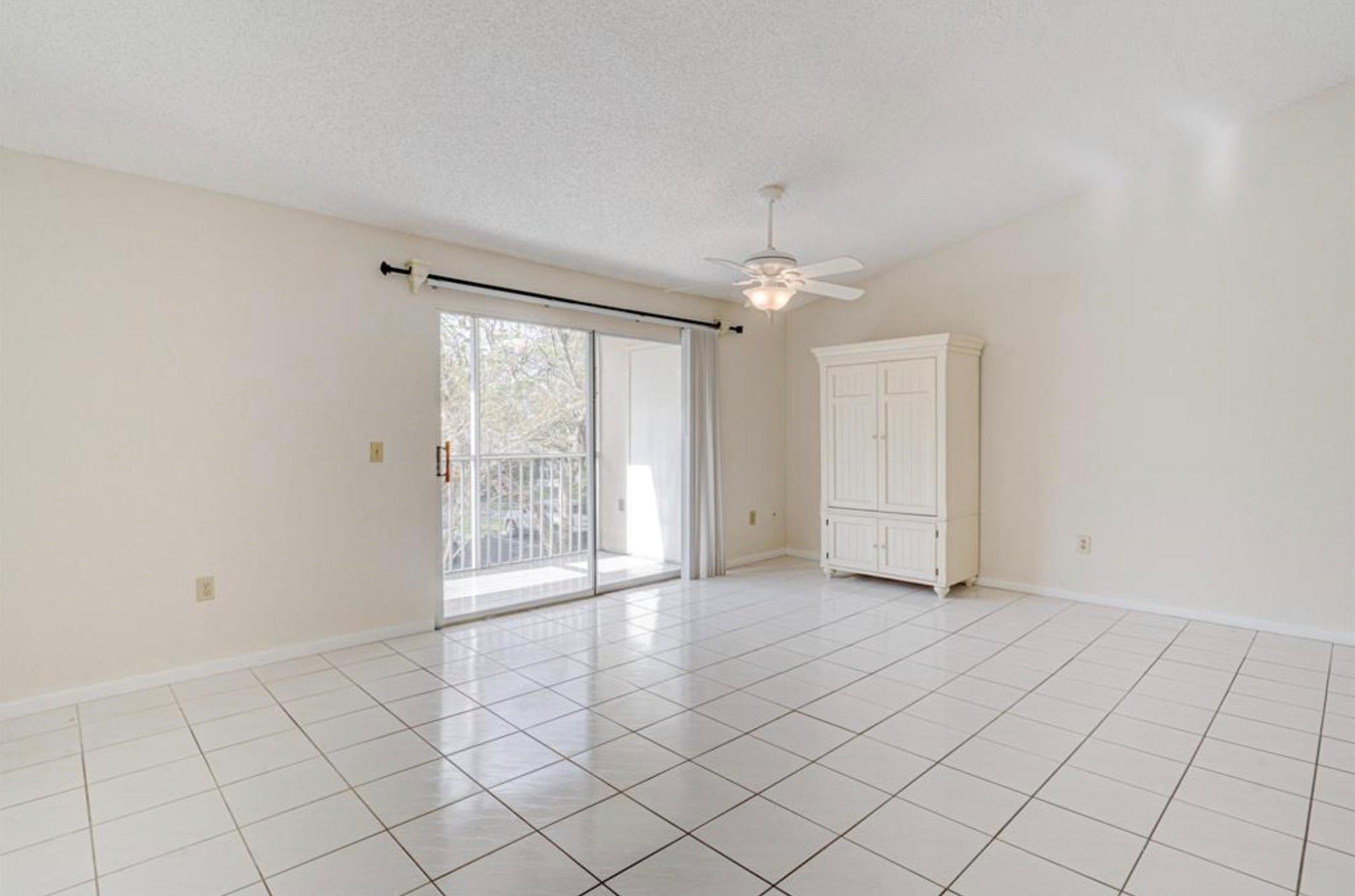 811 SE 4th Ave 205C