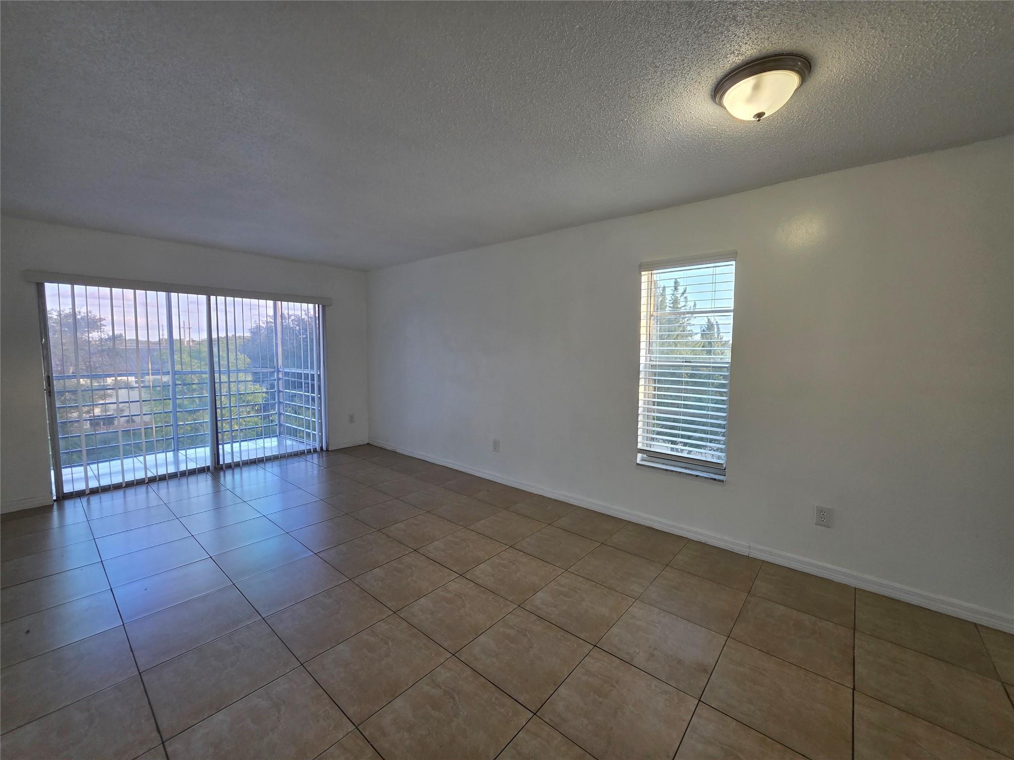 Brookfield Square Condo - Residential Lease