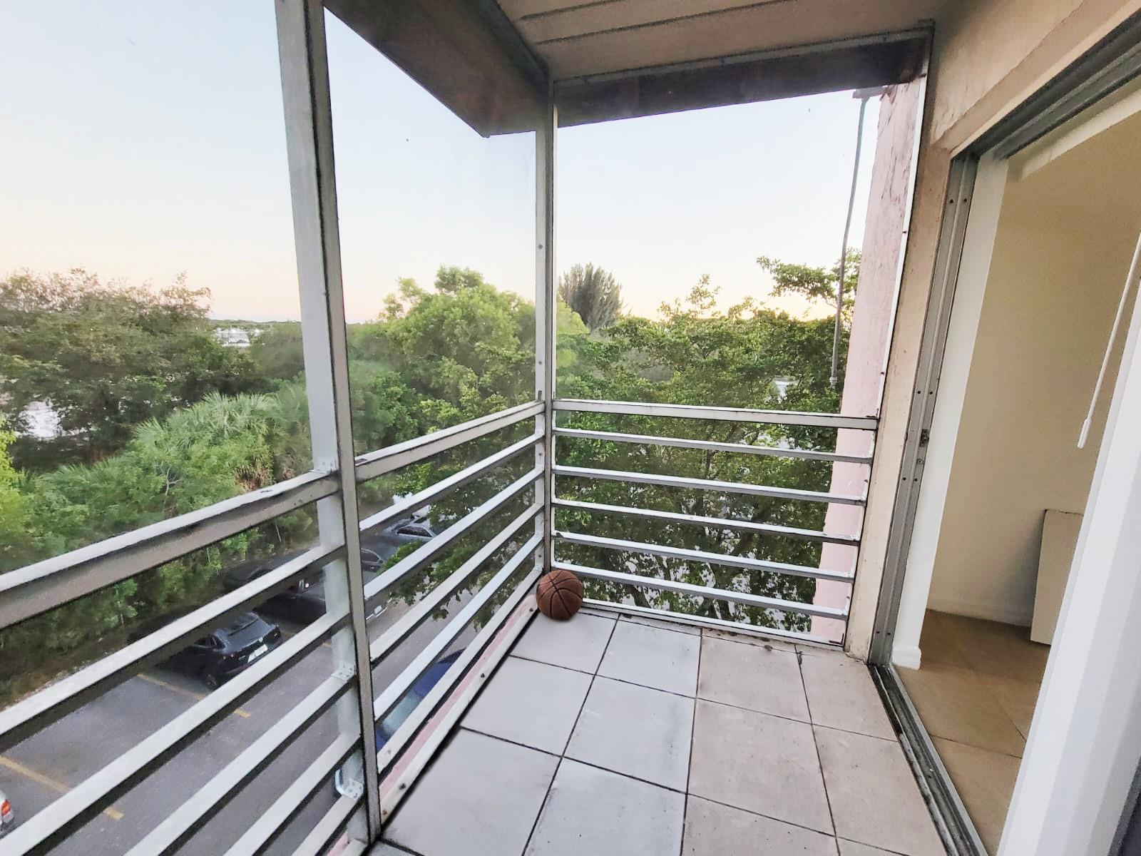 Brookfield Square Condo - Residential Lease