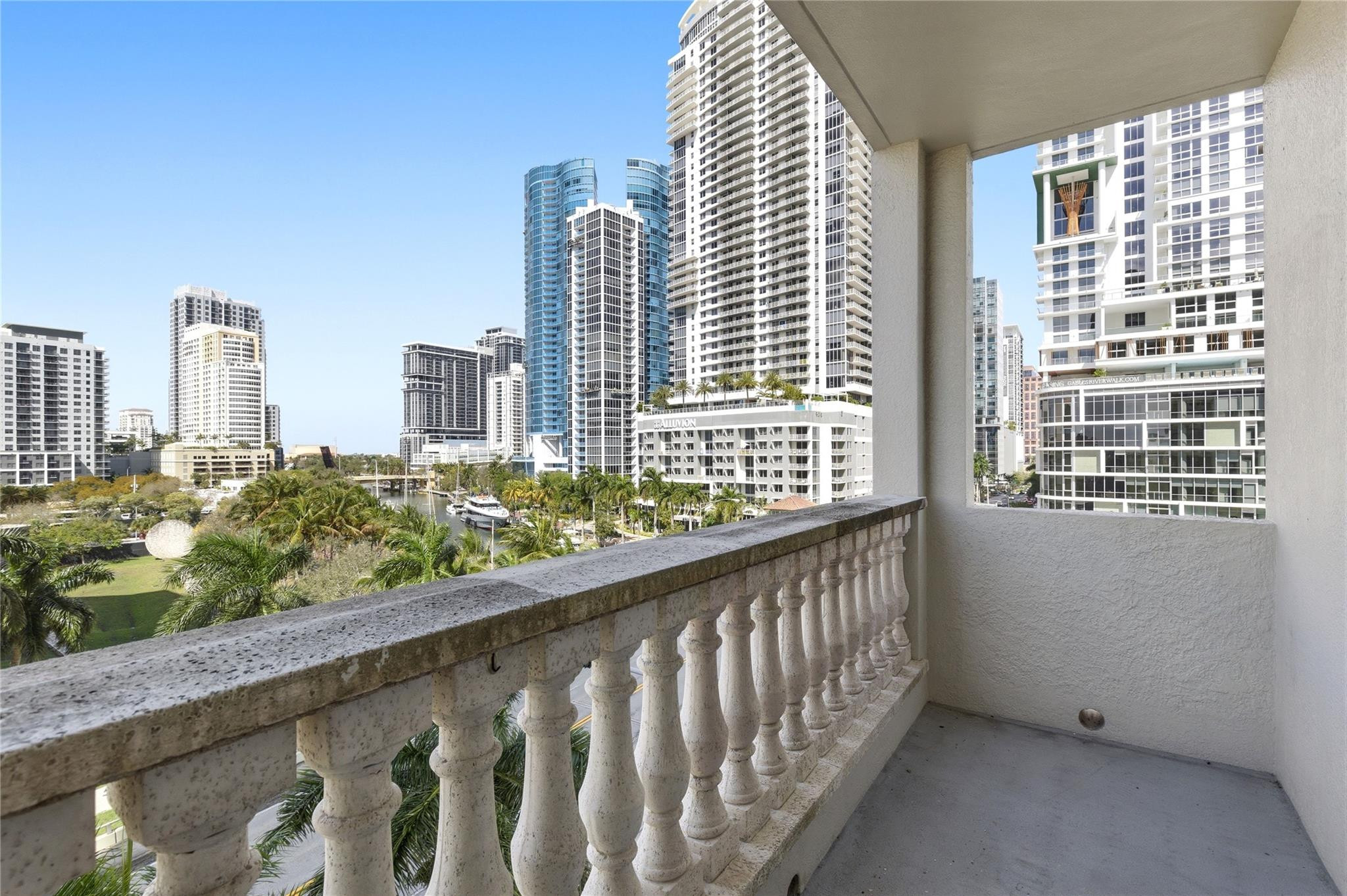 511 SE 5th Avenue 616