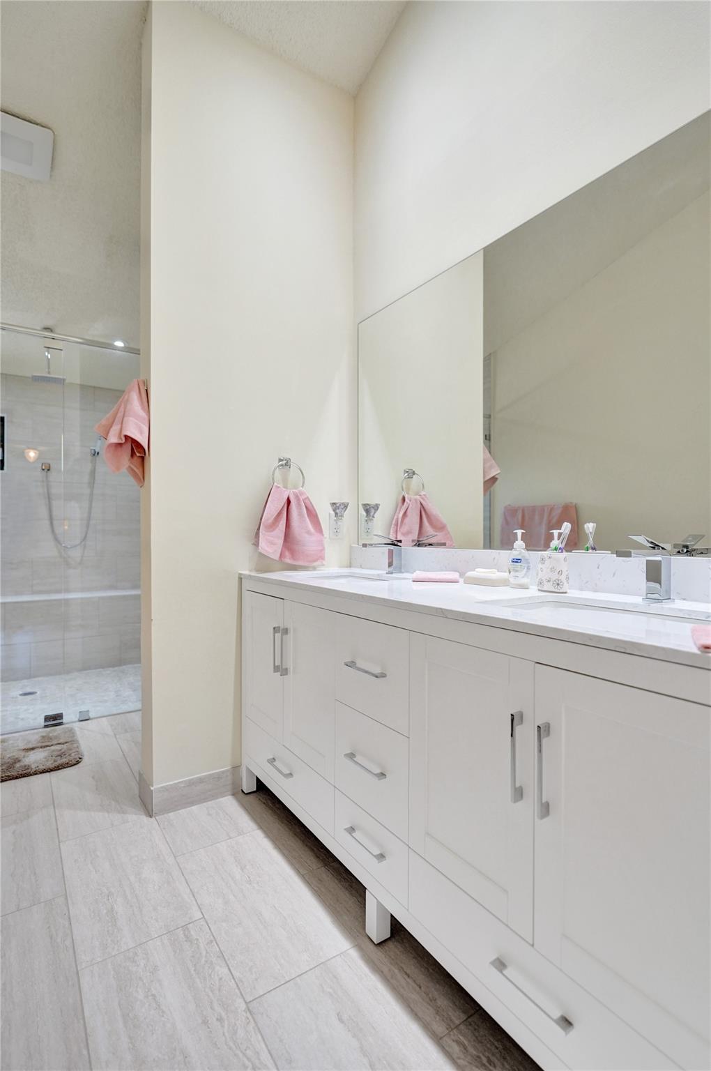 Woodlet Condos - Residential