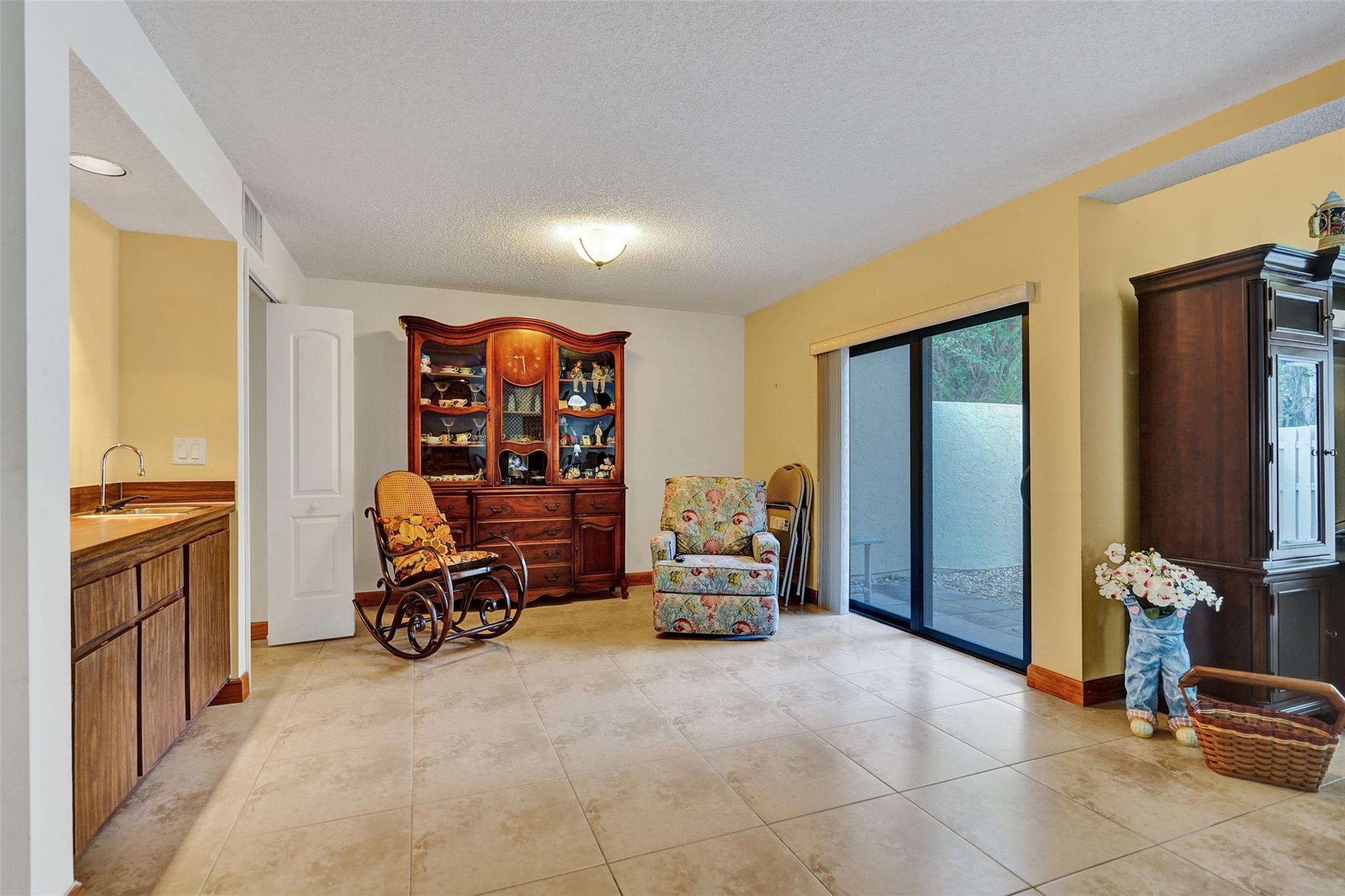 Woodlet Condos - Residential