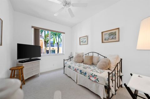 Townhouse in Lauderdale By The Sea FL 4625 Poinciana St St 21.jpg