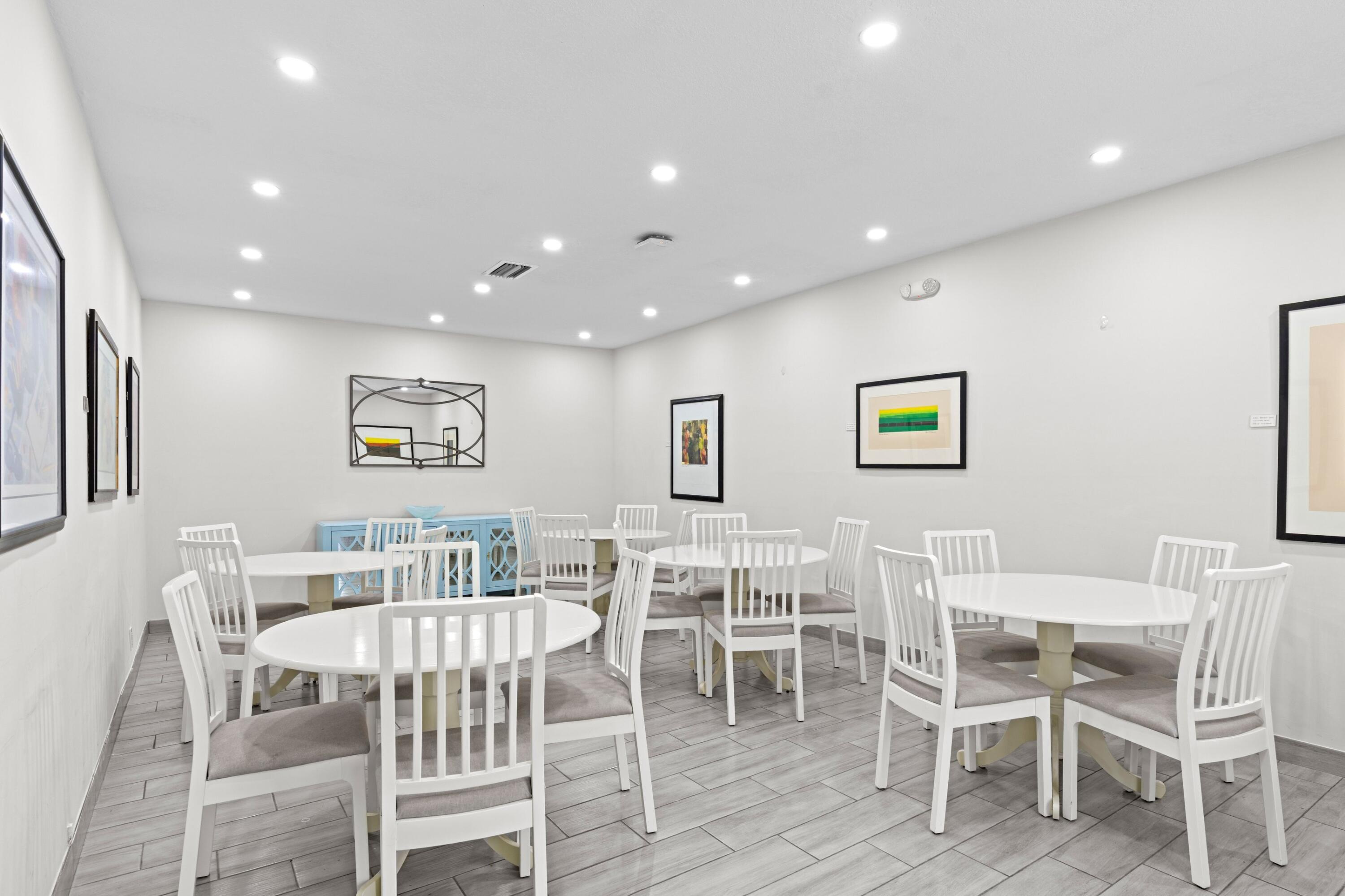 NO 99 PALM-AIRE COUNTRY CLUB - Residential