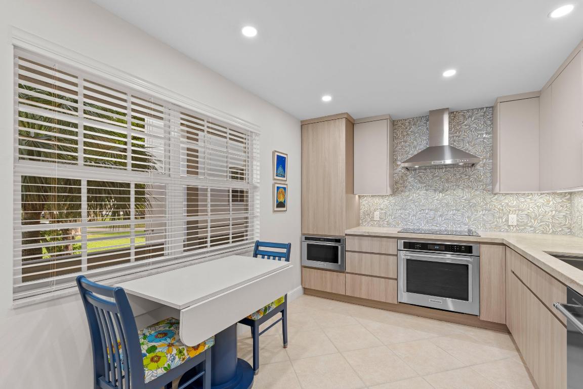 NO 99 PALM-AIRE COUNTRY CLUB - Residential