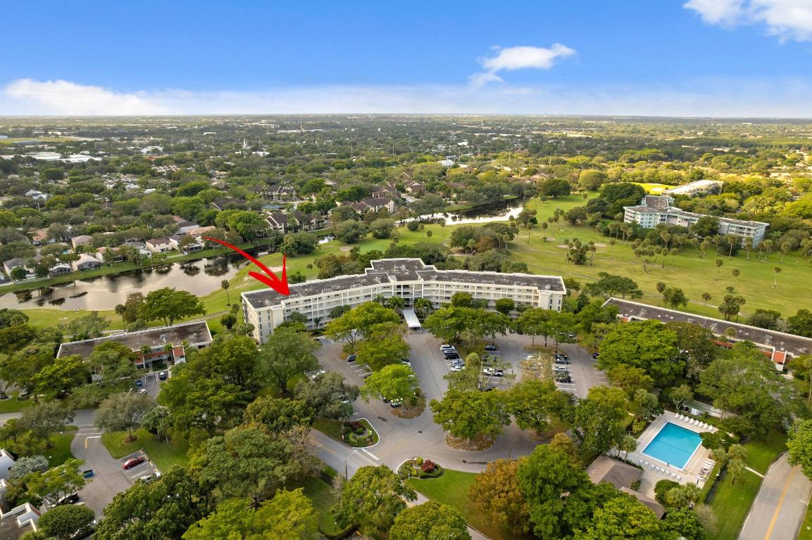 NO 99 PALM-AIRE COUNTRY CLUB - Residential