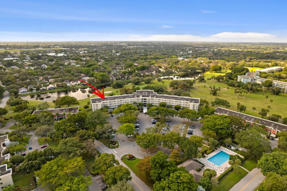 NO 99 PALM-AIRE COUNTRY CLUB - Residential