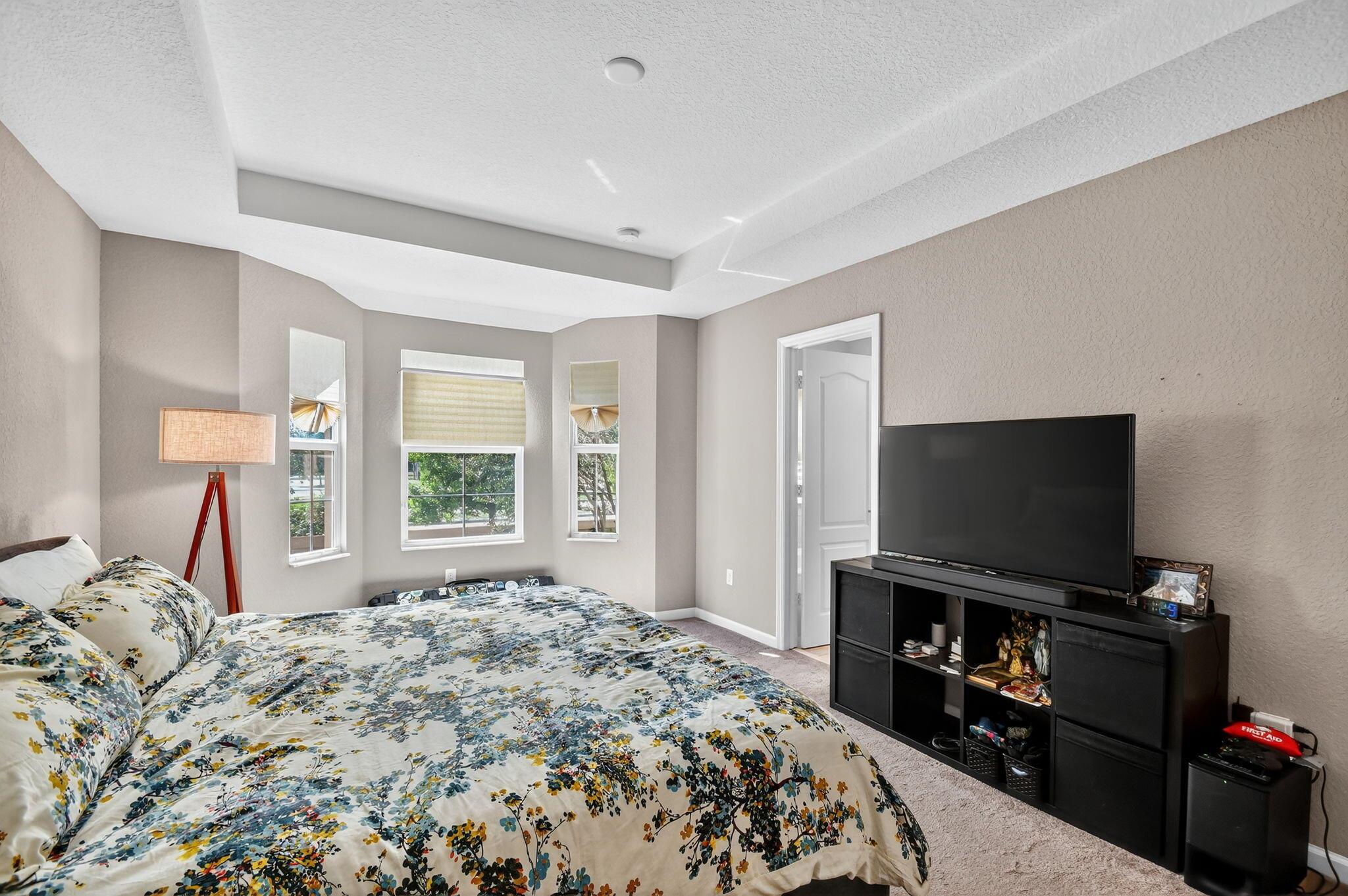 COLONY RESERVE AT LAKE WO - Residential Lease