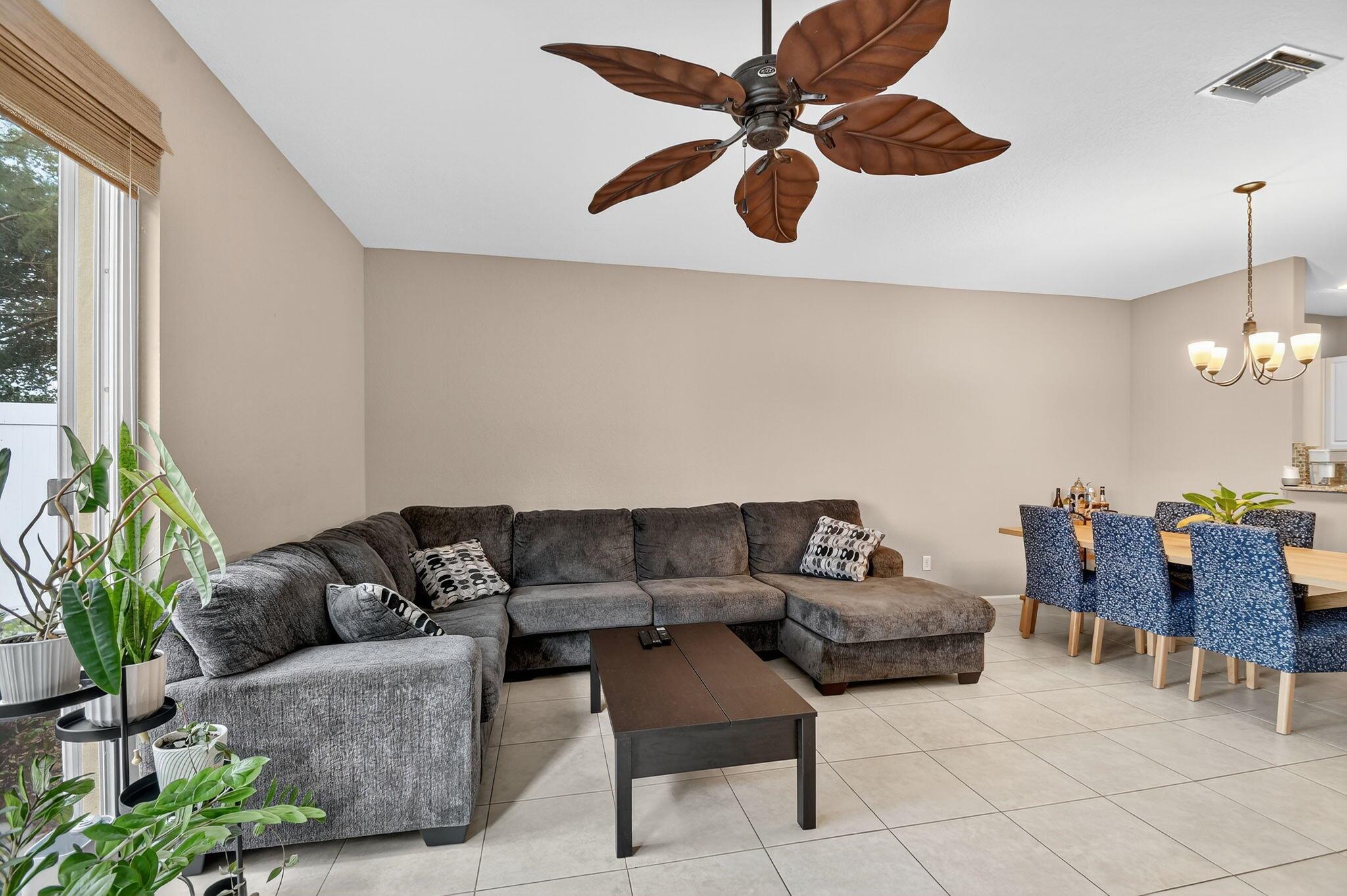 COLONY RESERVE AT LAKE WO - Residential Lease