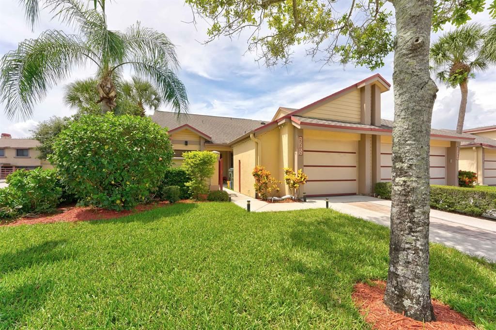 Photo of 2202 Landings Boulevard Blvd, Green Acres, FL 33413 (MLS # R10736004)