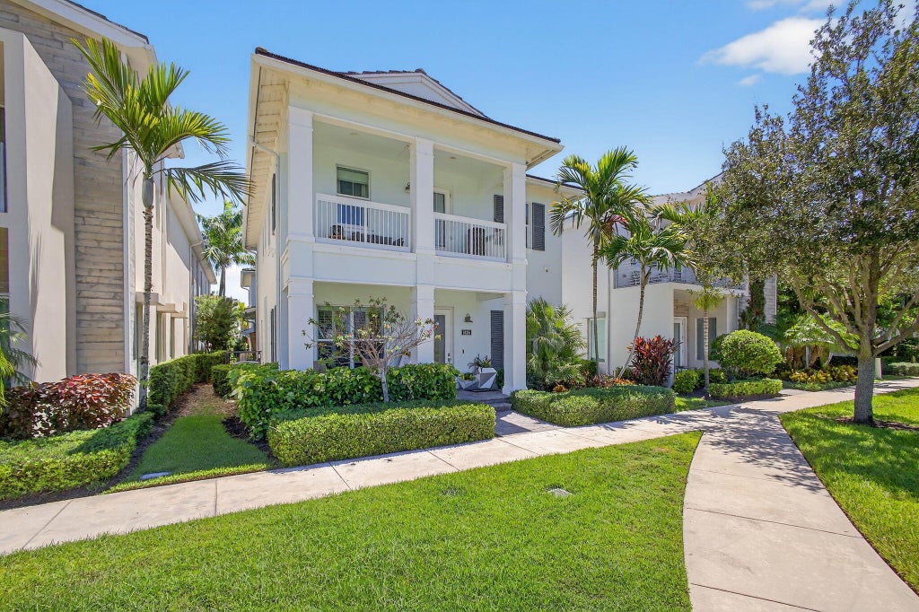 Photo of 1026 Faulkner Terrace, Palm Beach Gardens, FL 33418 (MLS # B26061931)