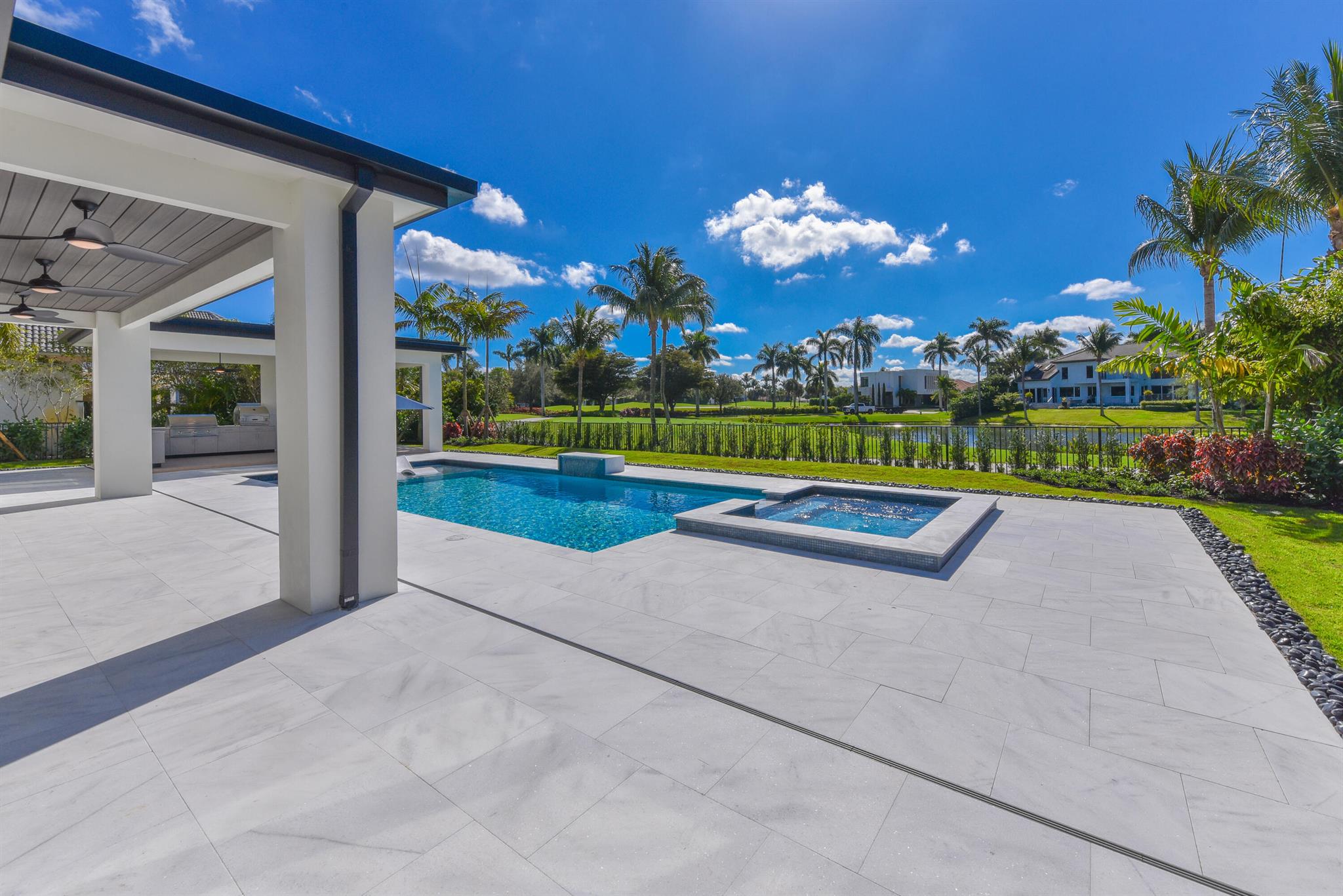 ST ANDREWS COUNTRY CLUB - Residential