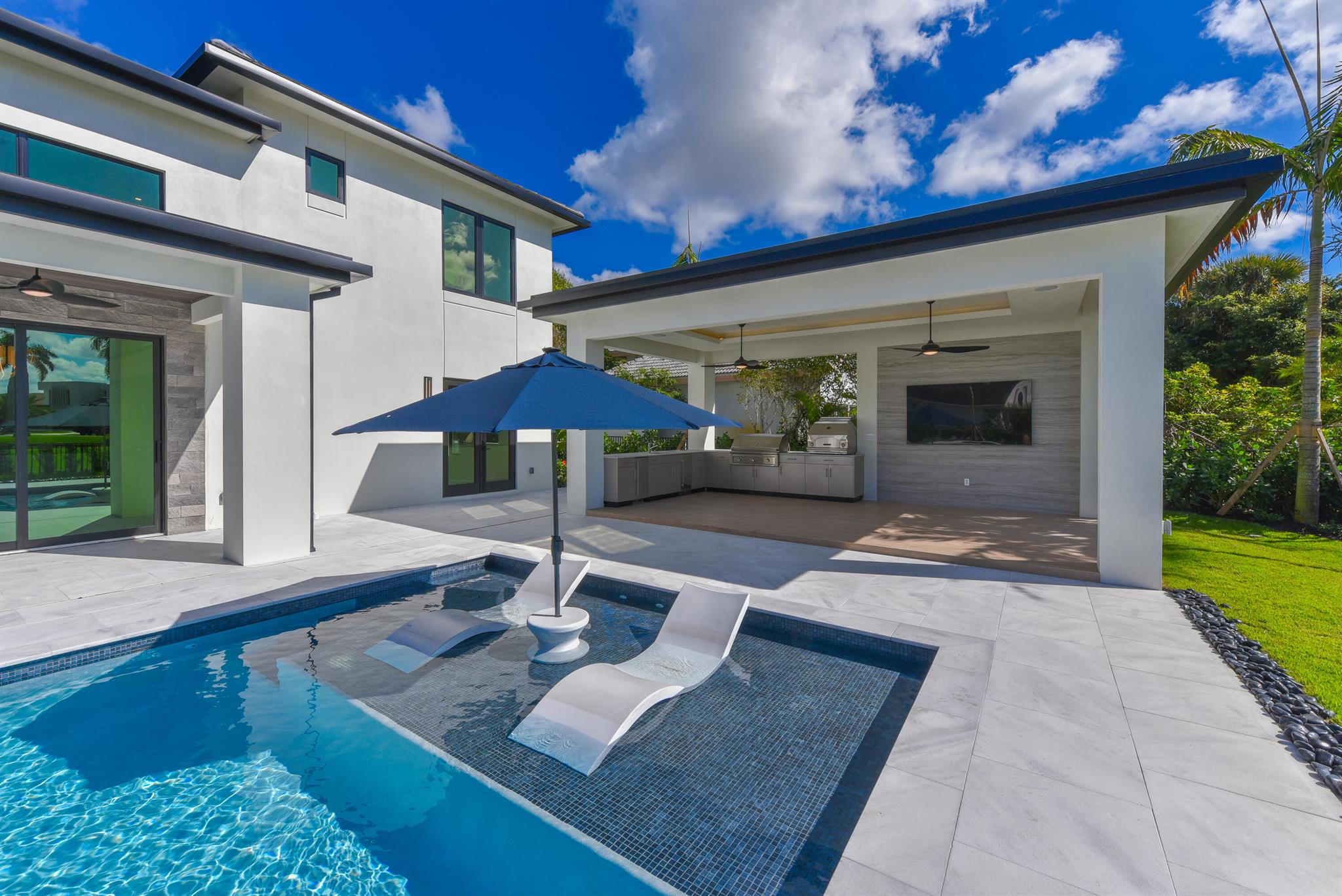 ST ANDREWS COUNTRY CLUB - Residential