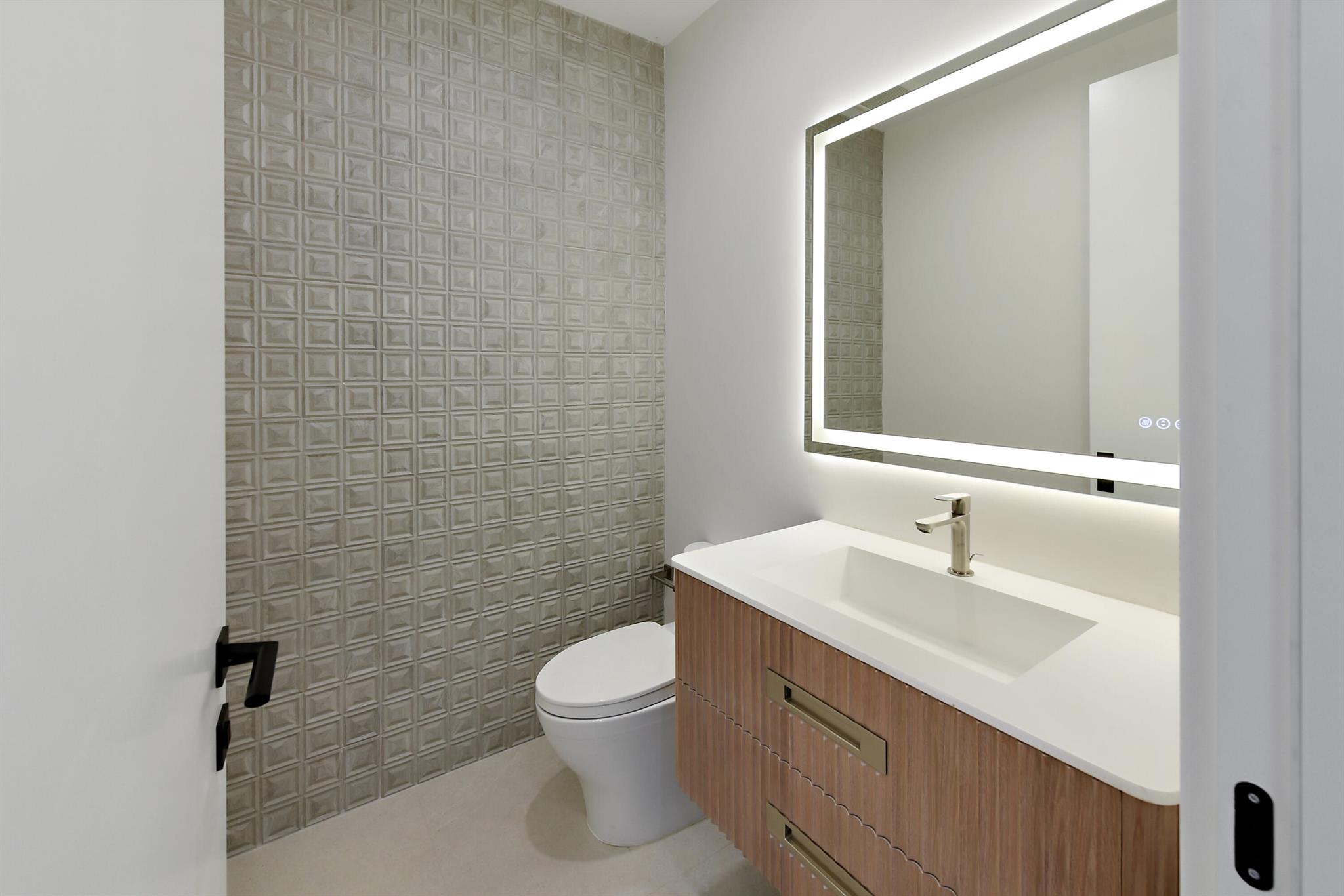 ST ANDREWS COUNTRY CLUB - Residential