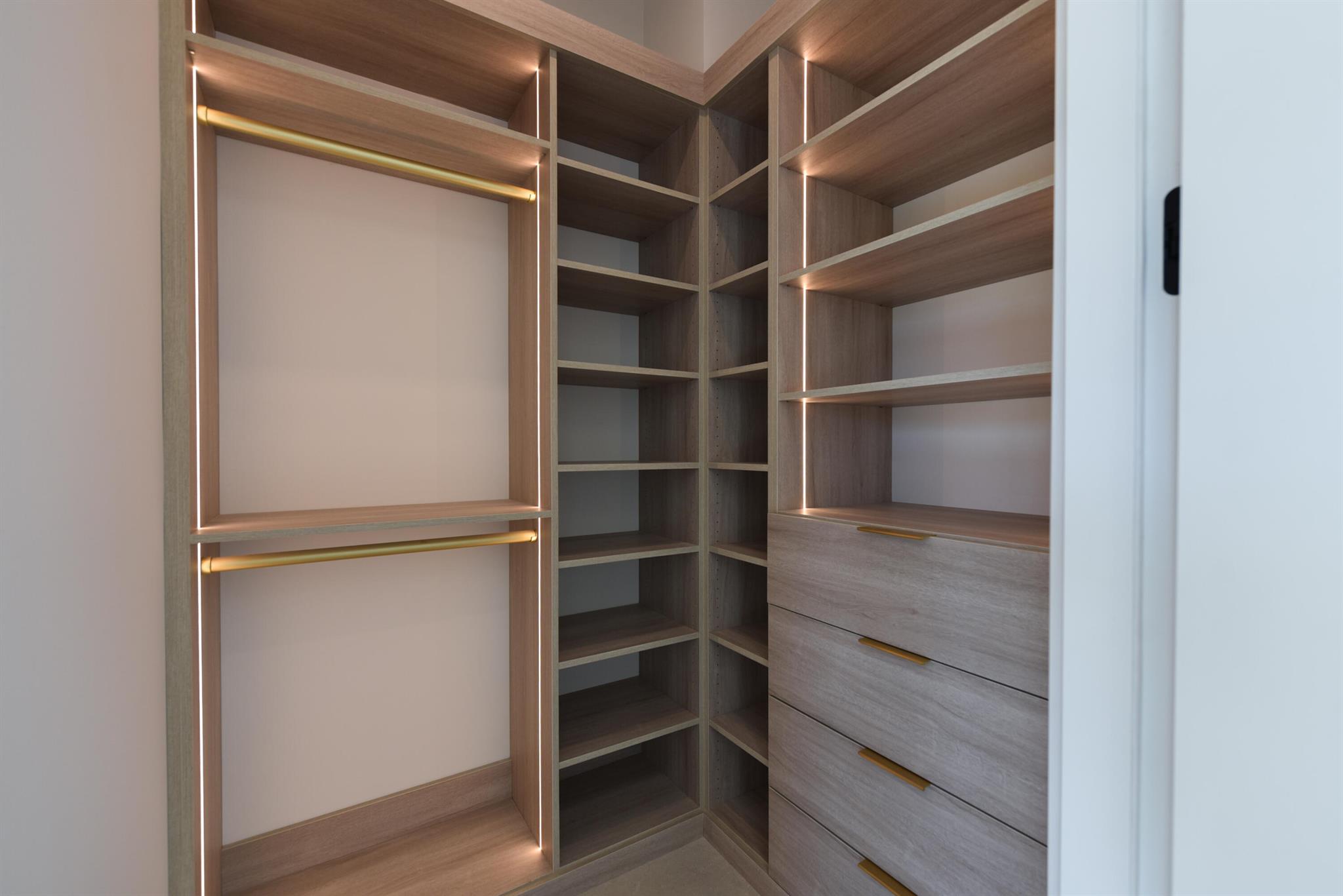 ST ANDREWS COUNTRY CLUB - Residential