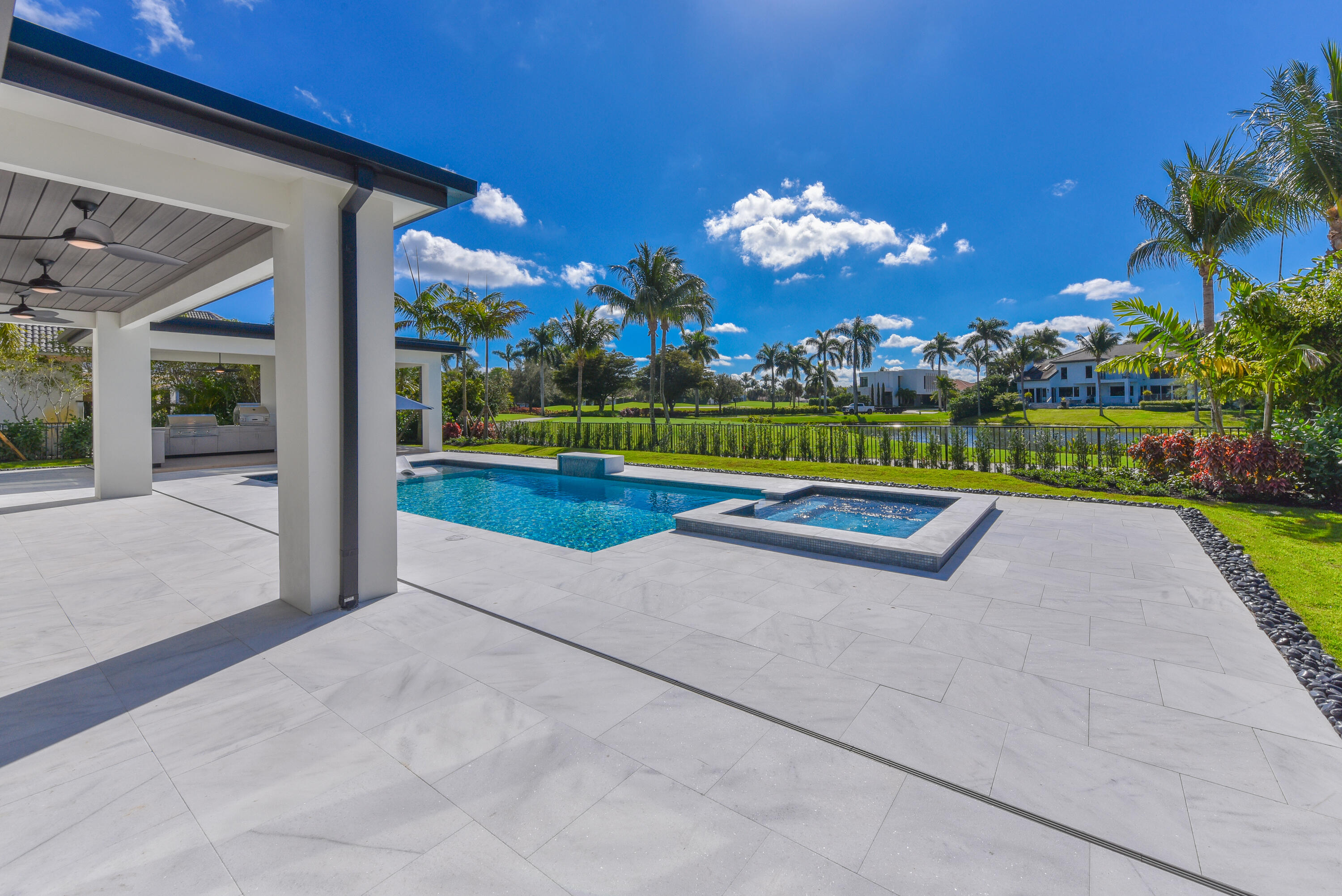 ST ANDREWS COUNTRY CLUB - Residential