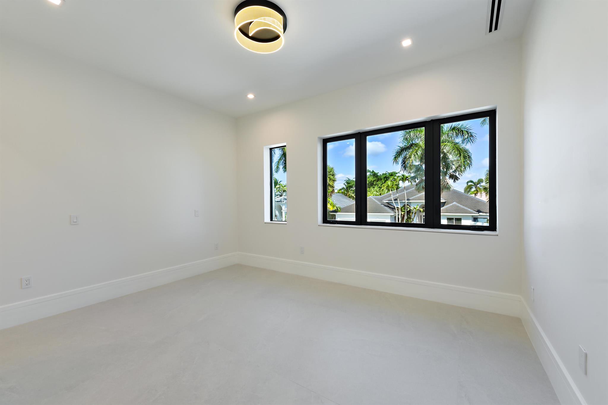 ST ANDREWS COUNTRY CLUB - Residential