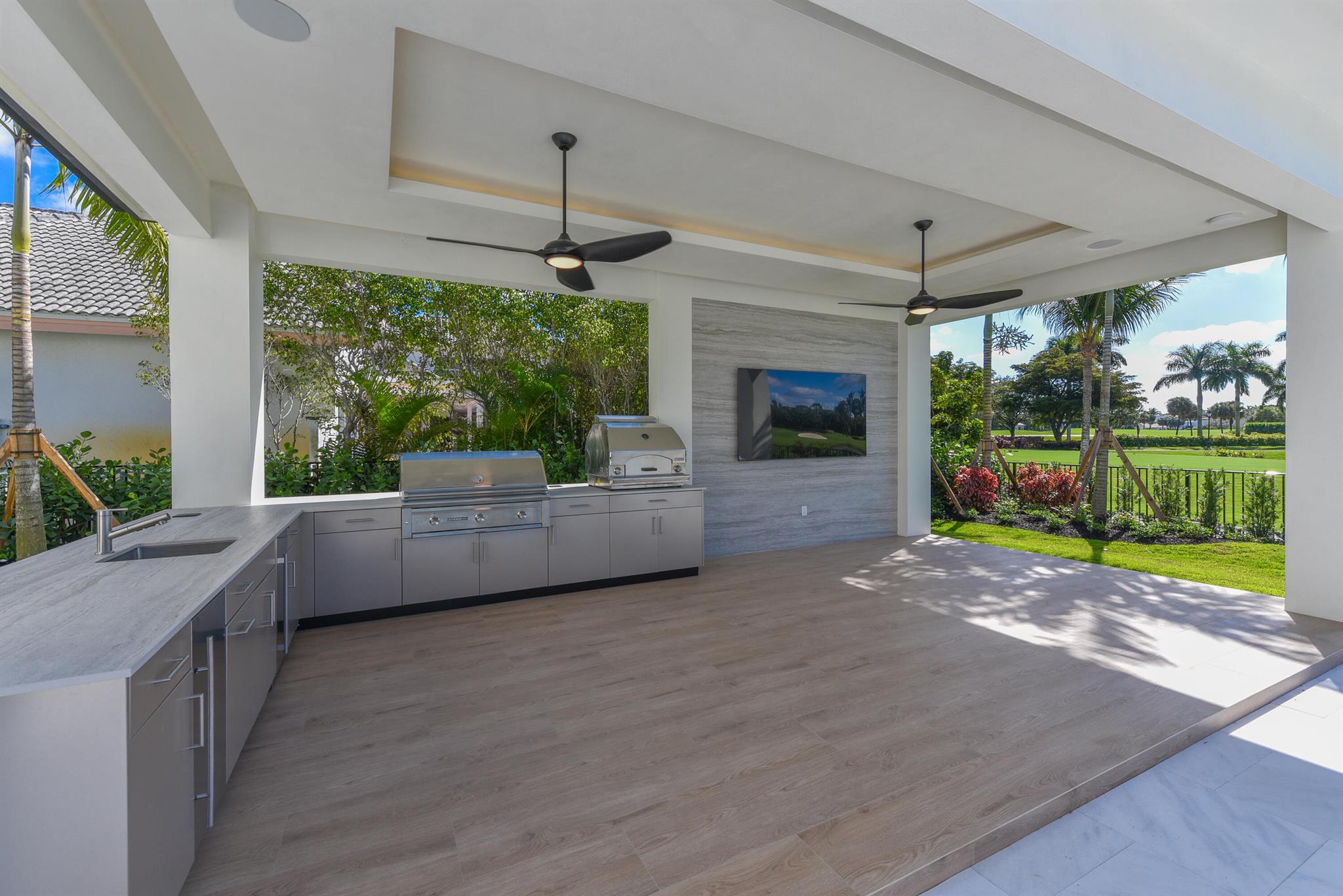 ST ANDREWS COUNTRY CLUB - Residential