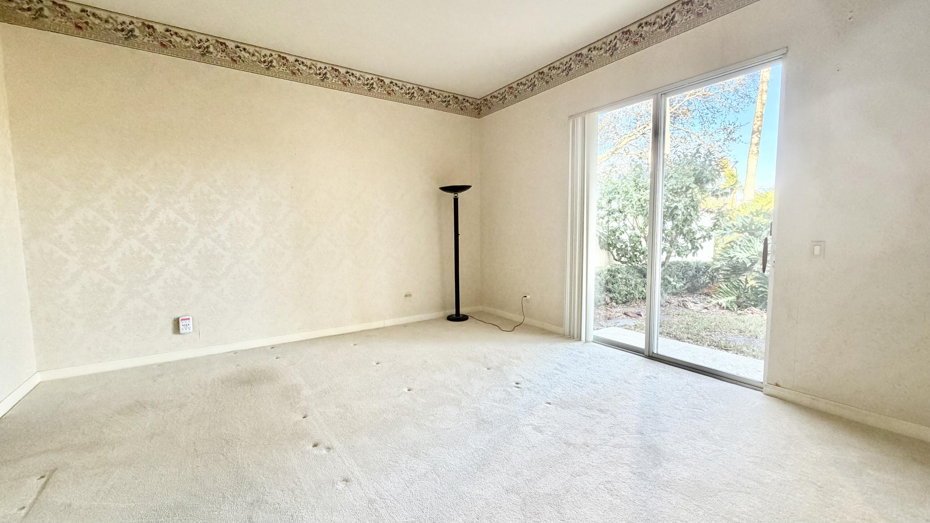 RIVERWALK - Residential