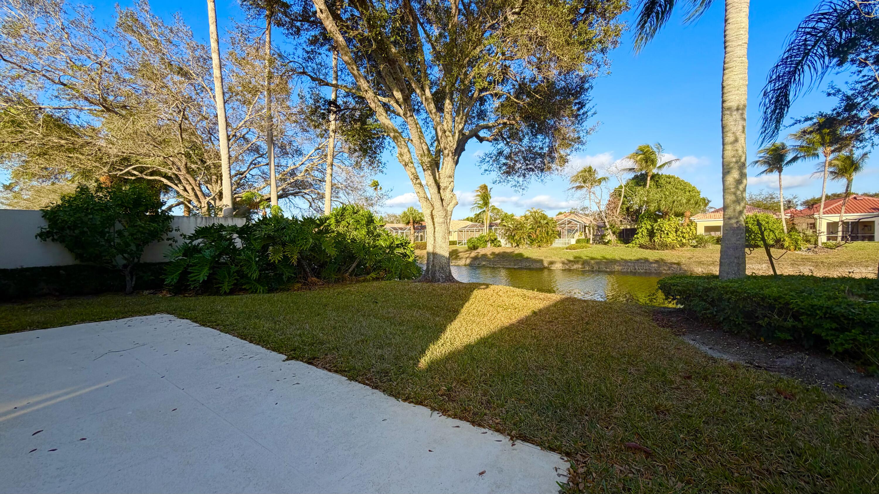 RIVERWALK - Residential