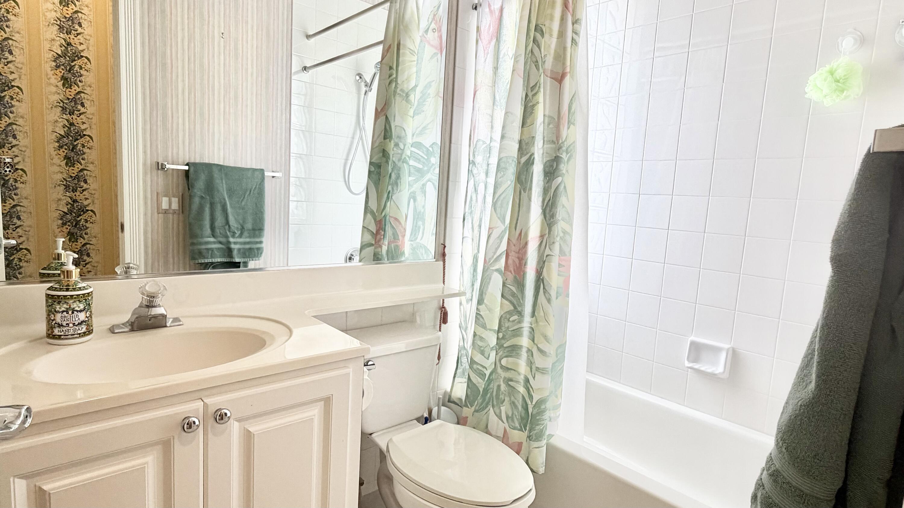 RIVERWALK - Residential