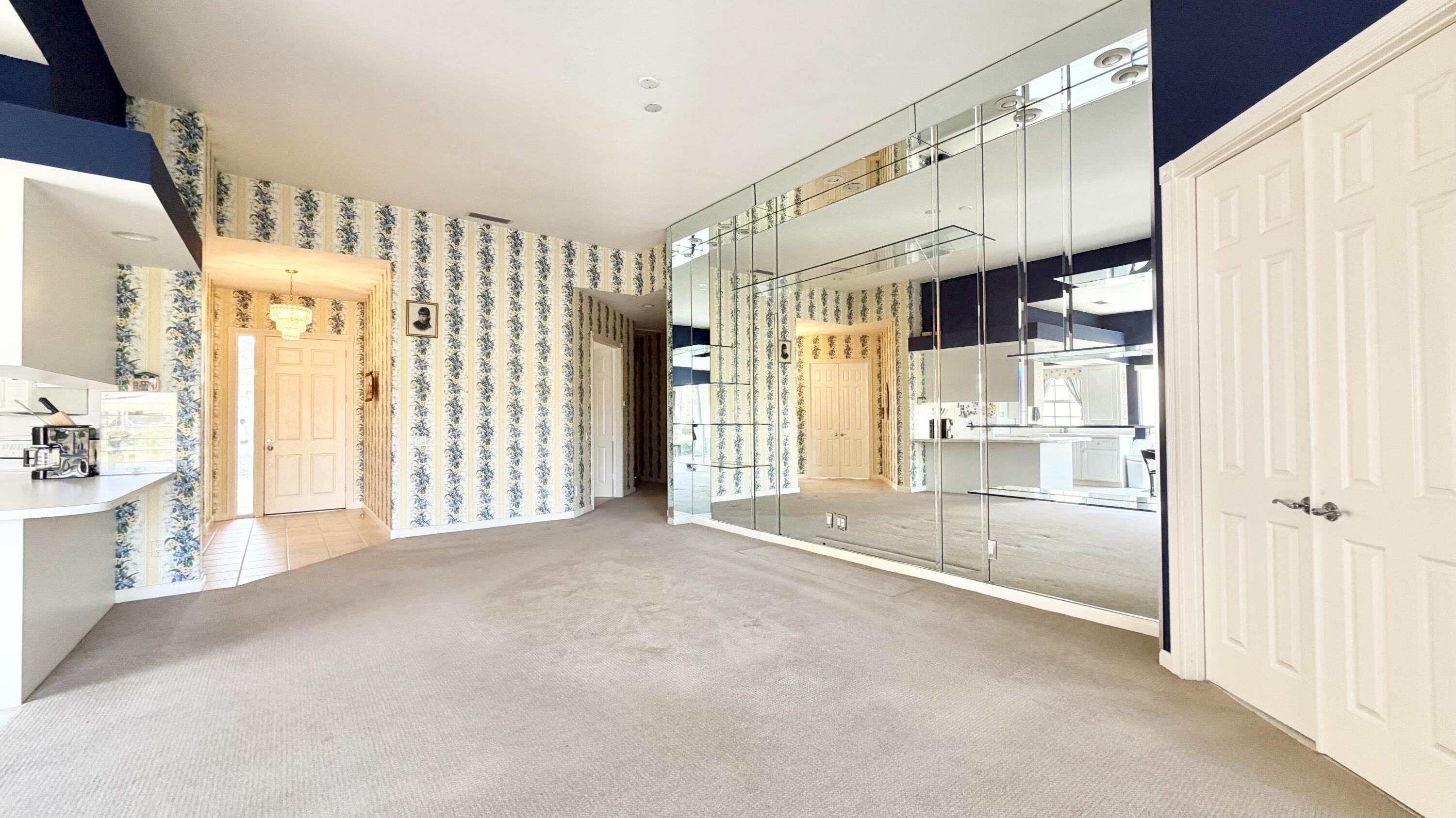 RIVERWALK - Residential