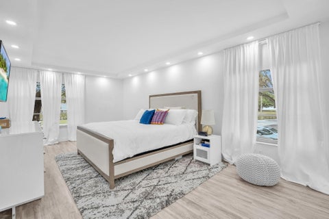 Tiny photo for 6921 Cypress Road #Apt B19, Plantation, FL 33317 (MLS # B26023140)