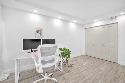 Tiny photo for 6921 Cypress Road #Apt B19, Plantation, FL 33317 (MLS # B26023140)