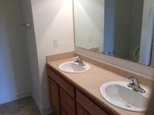 MAGNOLIA SQUARE - Residential Lease