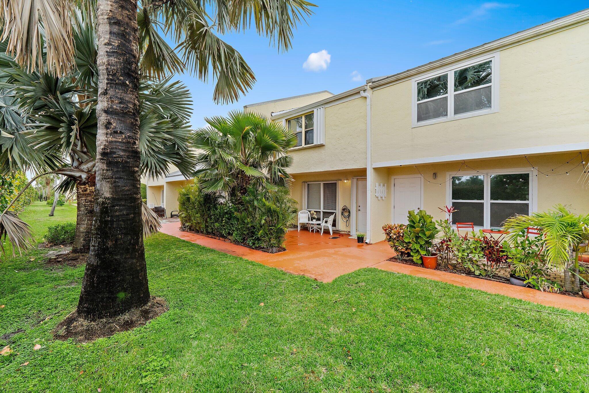 CORAL COVE BEACH SECTION - Residential