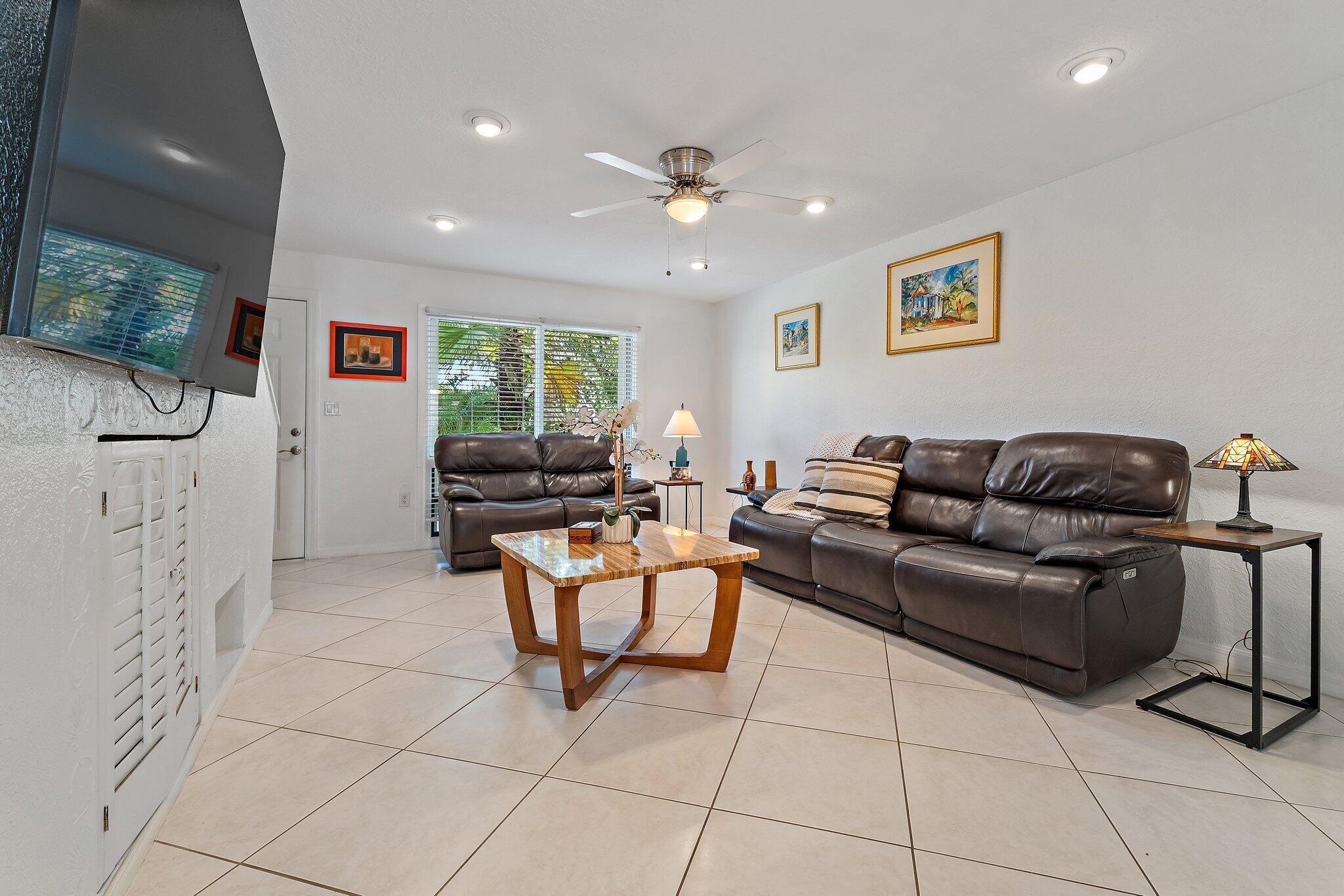 CORAL COVE BEACH SECTION - Residential