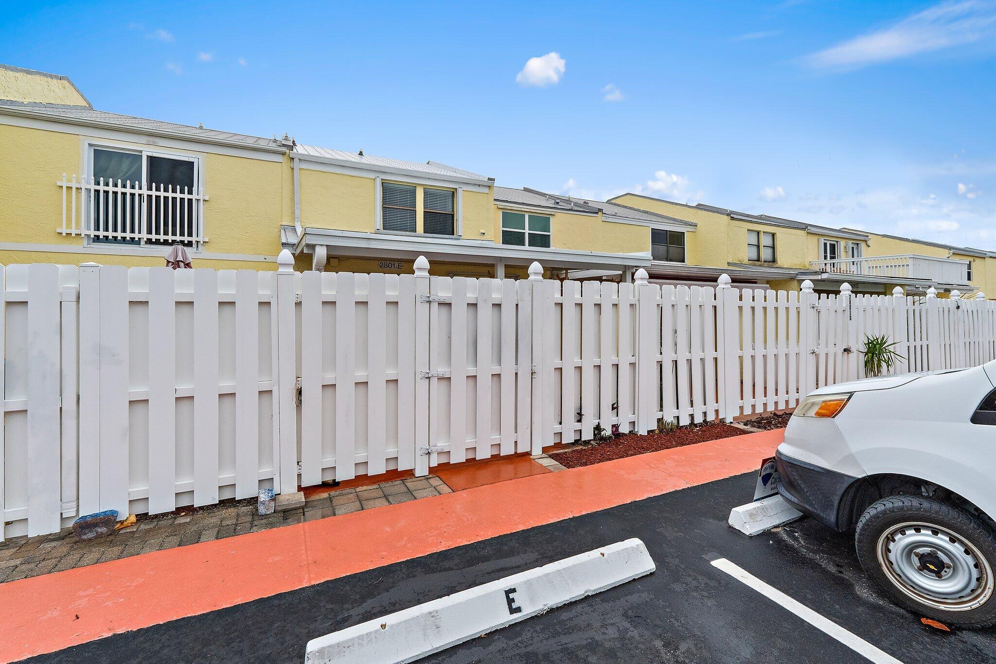 CORAL COVE BEACH SECTION - Residential