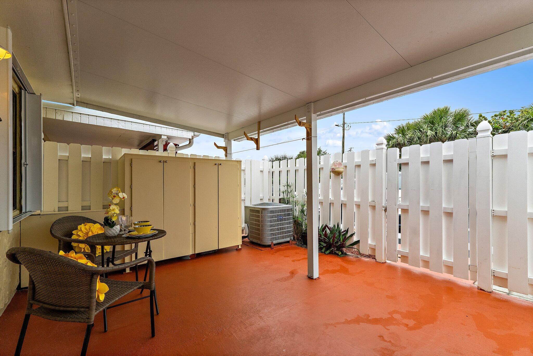 CORAL COVE BEACH SECTION - Residential