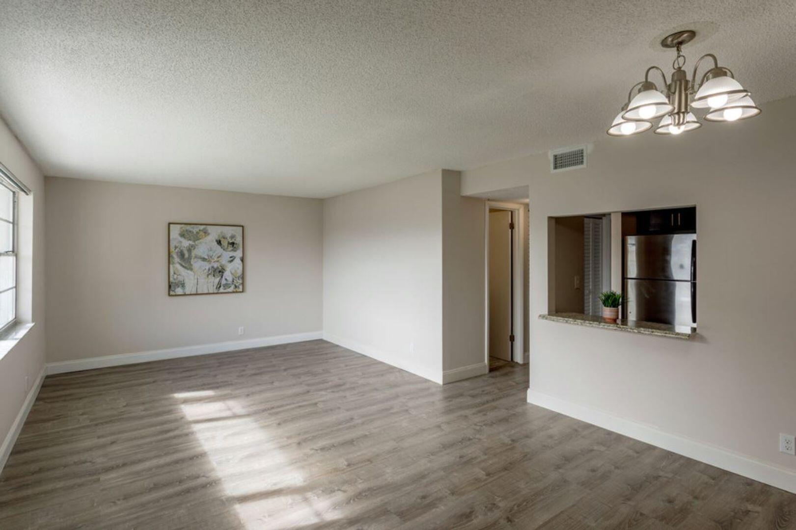 537 S Sequoia Drive 217