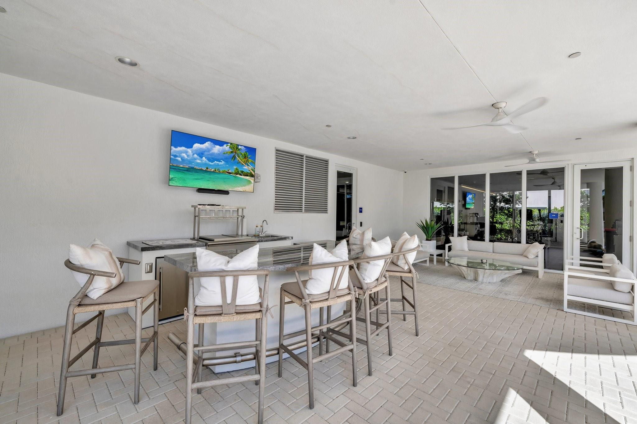 The Wave On Bayshore - Residential