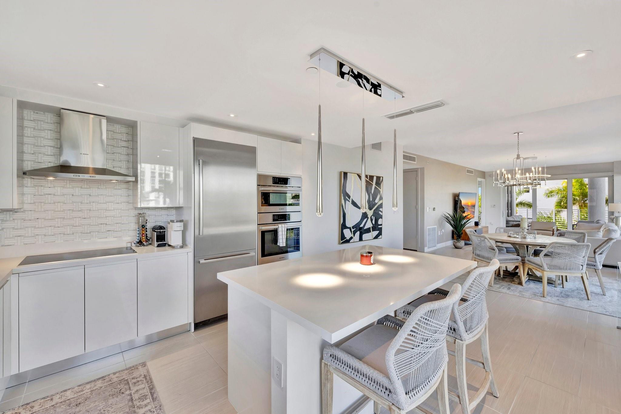 The Wave On Bayshore - Residential