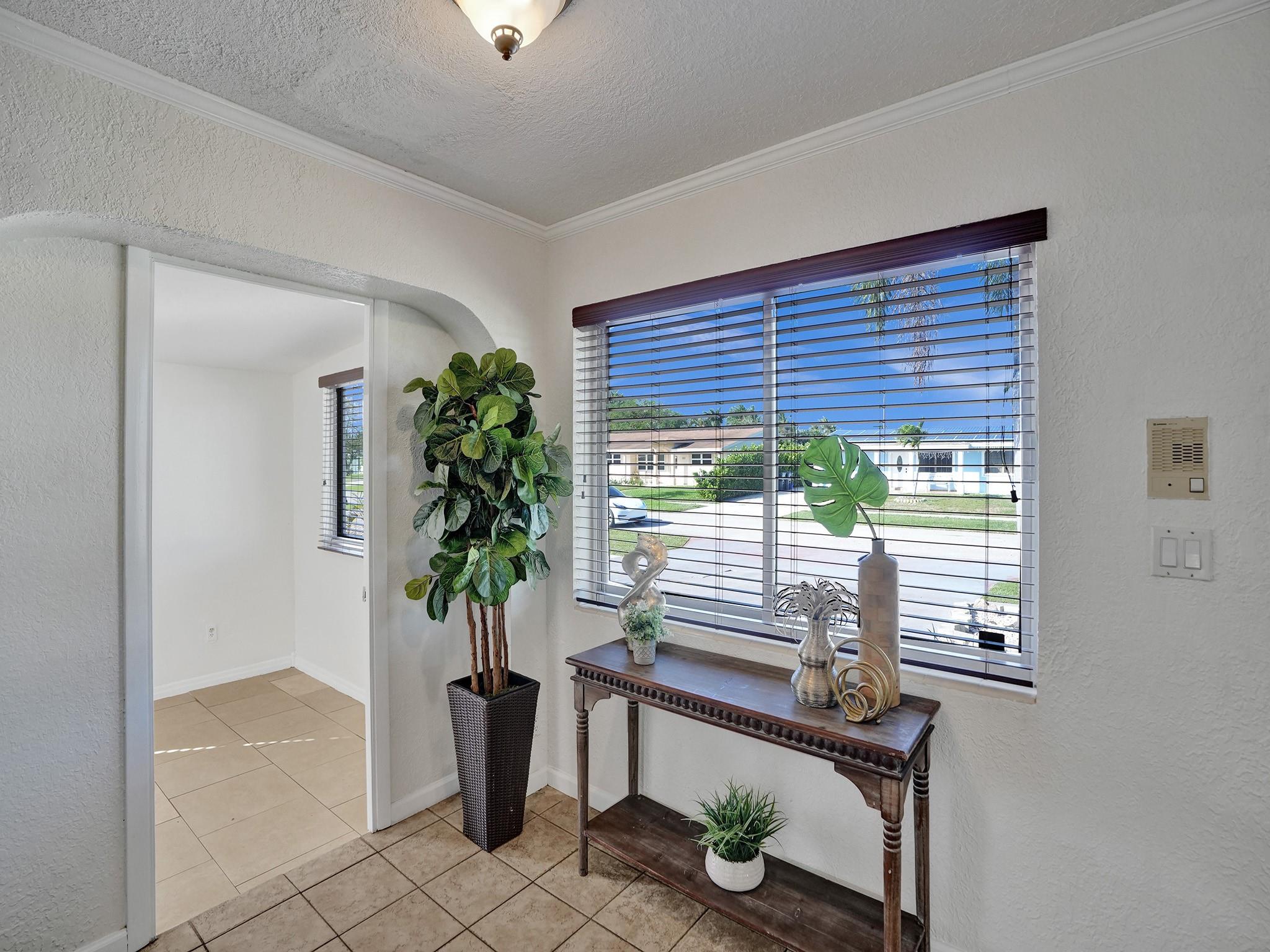 Bahama Heights 02 - Residential