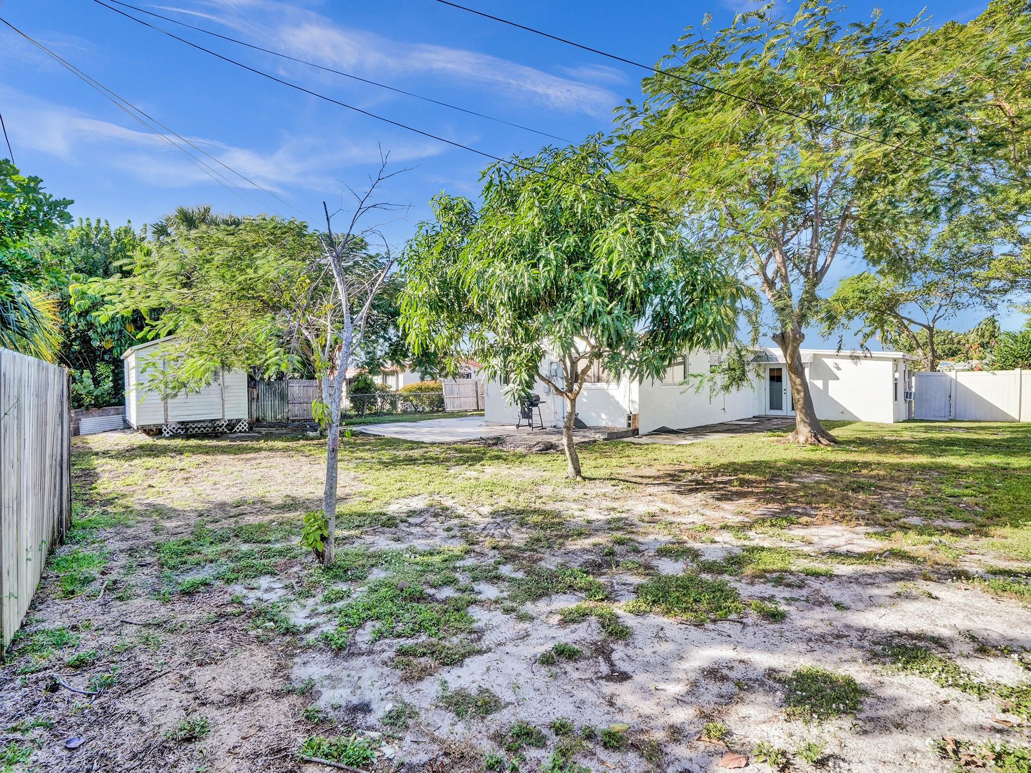 Bahama Heights 02 - Residential
